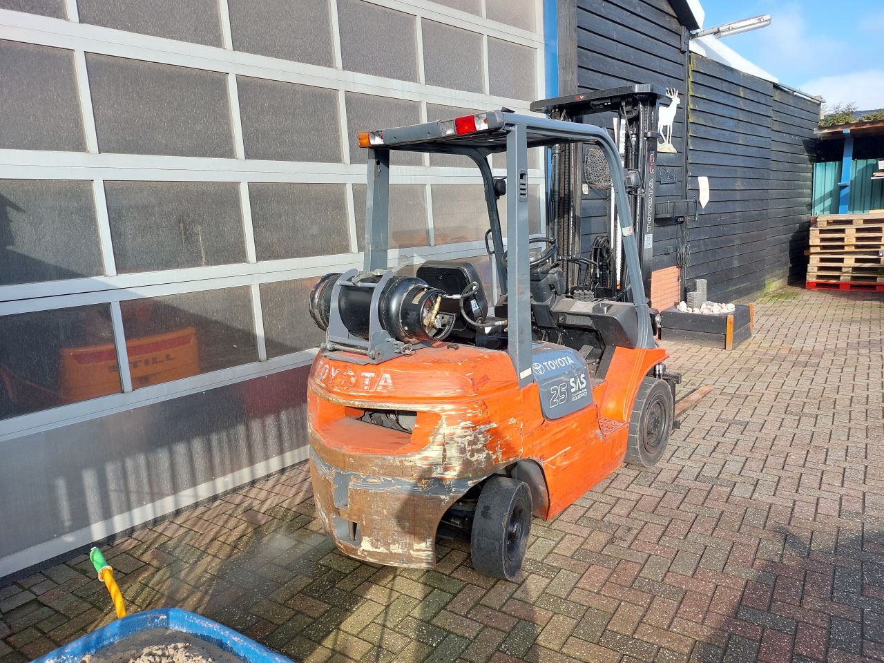 Toyota 42-7FGF25 triplex sideshift