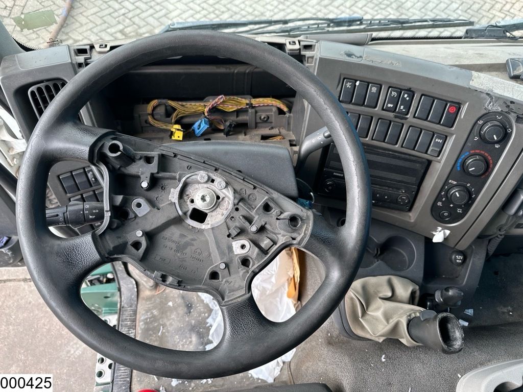 Renault Midlum 210 15802 Liter, LPG GPL, Gastank, Steel suspension