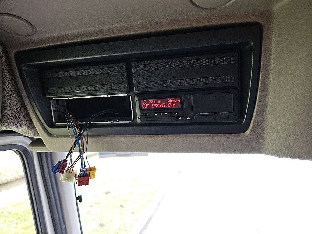 DAF LF 290 16t taillift airco