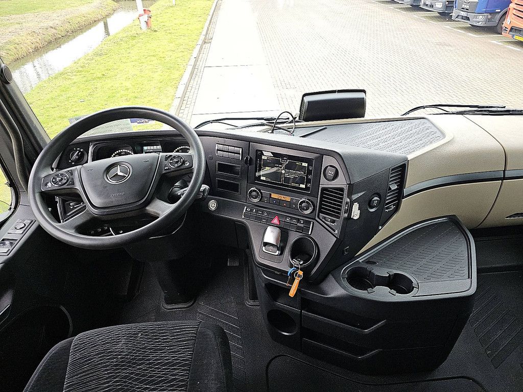 MERCEDES-BENZ ACTROS 1851