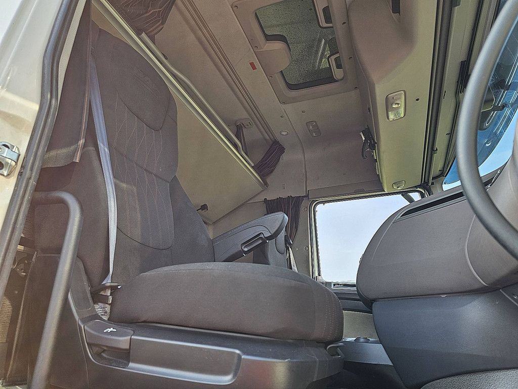 DAF XF 480 6x2 ftg spacecab