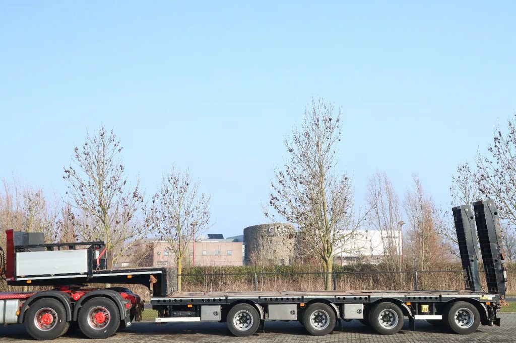 Istrail 4-AXLE SEMI-TRAILER | HYDR RAMPS | HYDR WIDENING | EXTENTION