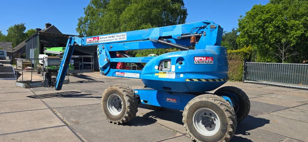 Manitou 200 ATJ knikarmhoogwerker Manitou 4x4 20m