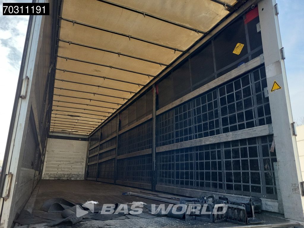 Schmitz SCB*S3T Lifting Axle Anti Vandalism Sliding Roof