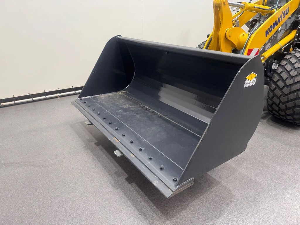 Komatsu WA80M-8E0 NIEUW