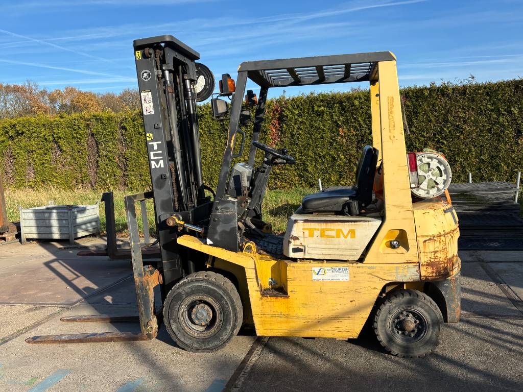 TCM FG15N17T 1.5 ton LPG heftruck triple mast