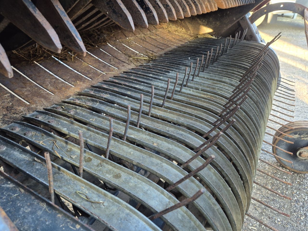 Deutz fahr F 570 opraapwagen stalvoeren ladewagen