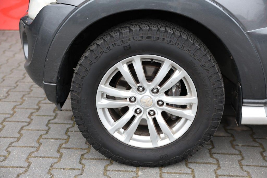 Mitsubishi Pajero 3.2 DID 5DRS A/T VAN