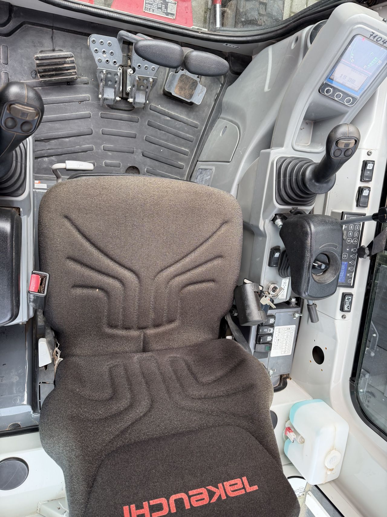 Takeuchi TB225 extra