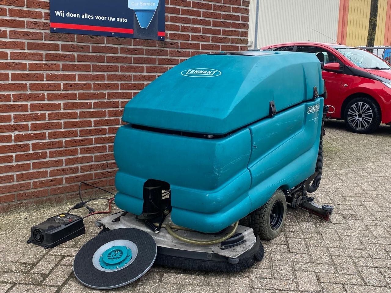 Tennant Schrobzuigmachine 5680