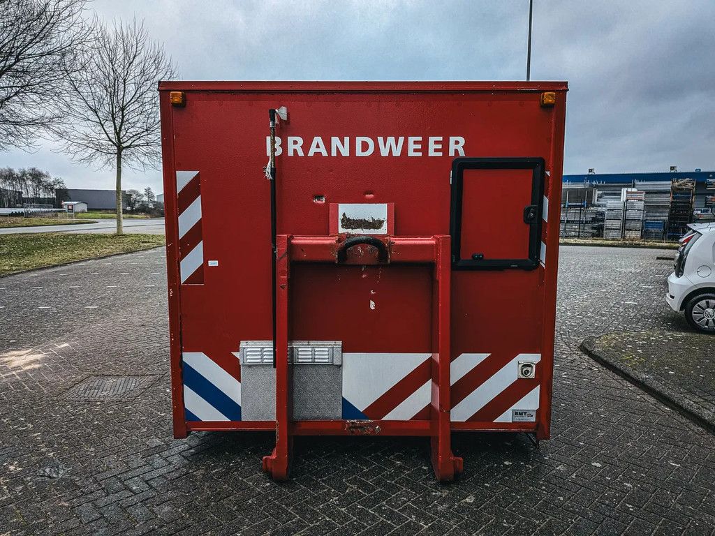 Haakarm ademluchtcontainer AB-A