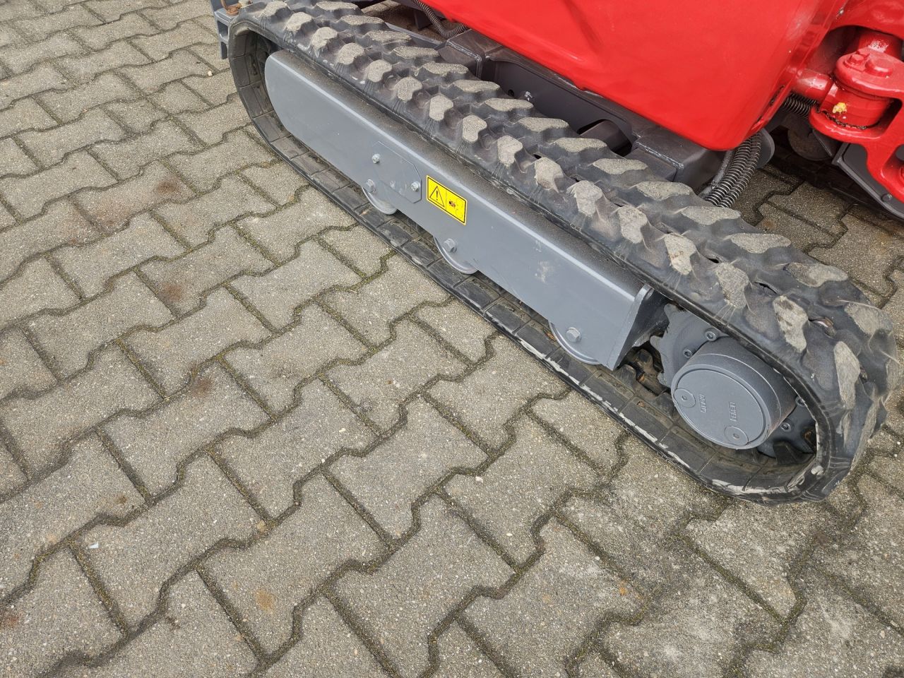 Takeuchi TB210R - 2023