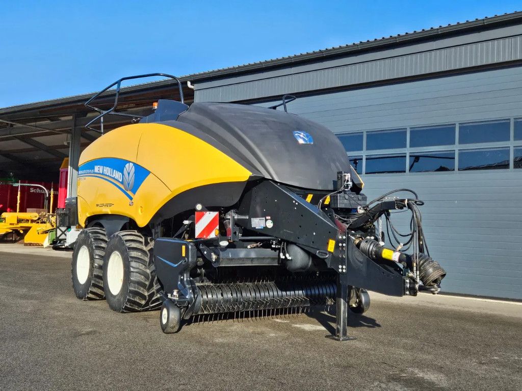 New Holland BB 1270 Plus Loopmaster