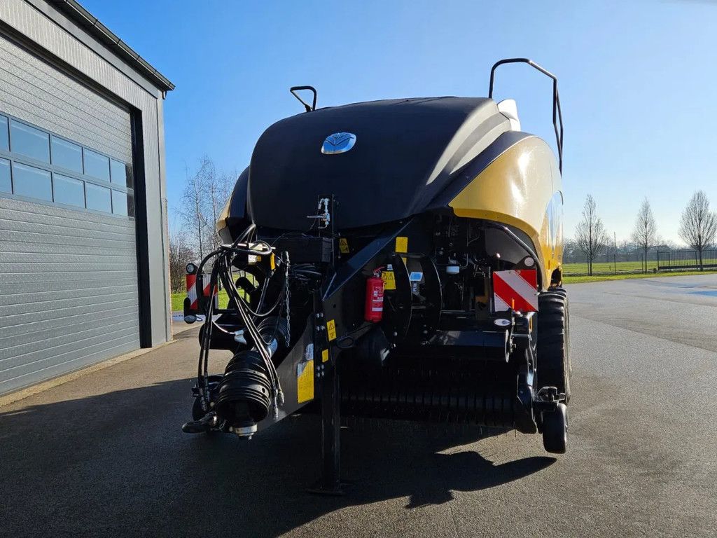 New Holland BB 1270 Plus Loopmaster