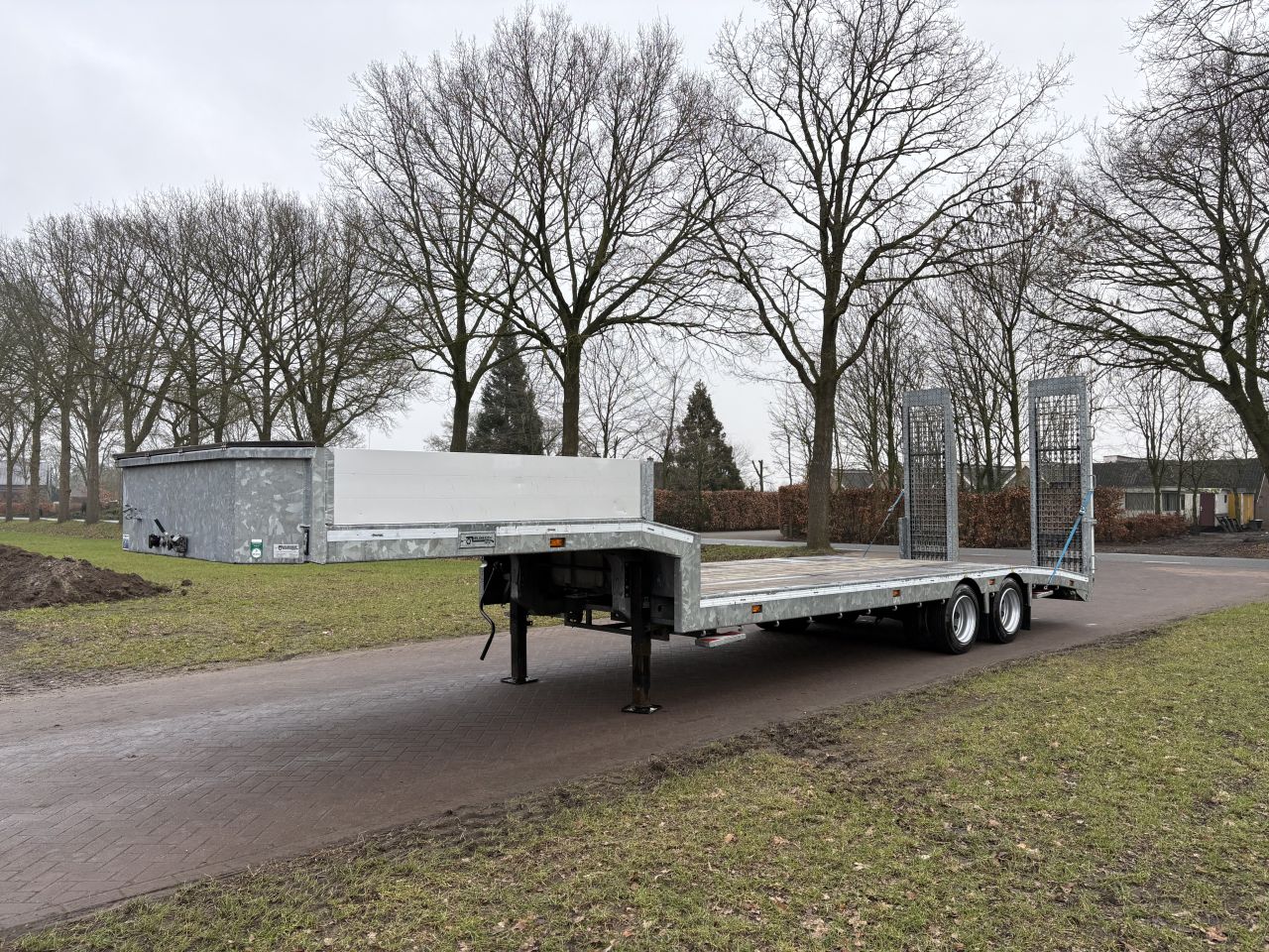 BE oplegger 28 Ton C Oplegger semi dieplader Veldhuizen