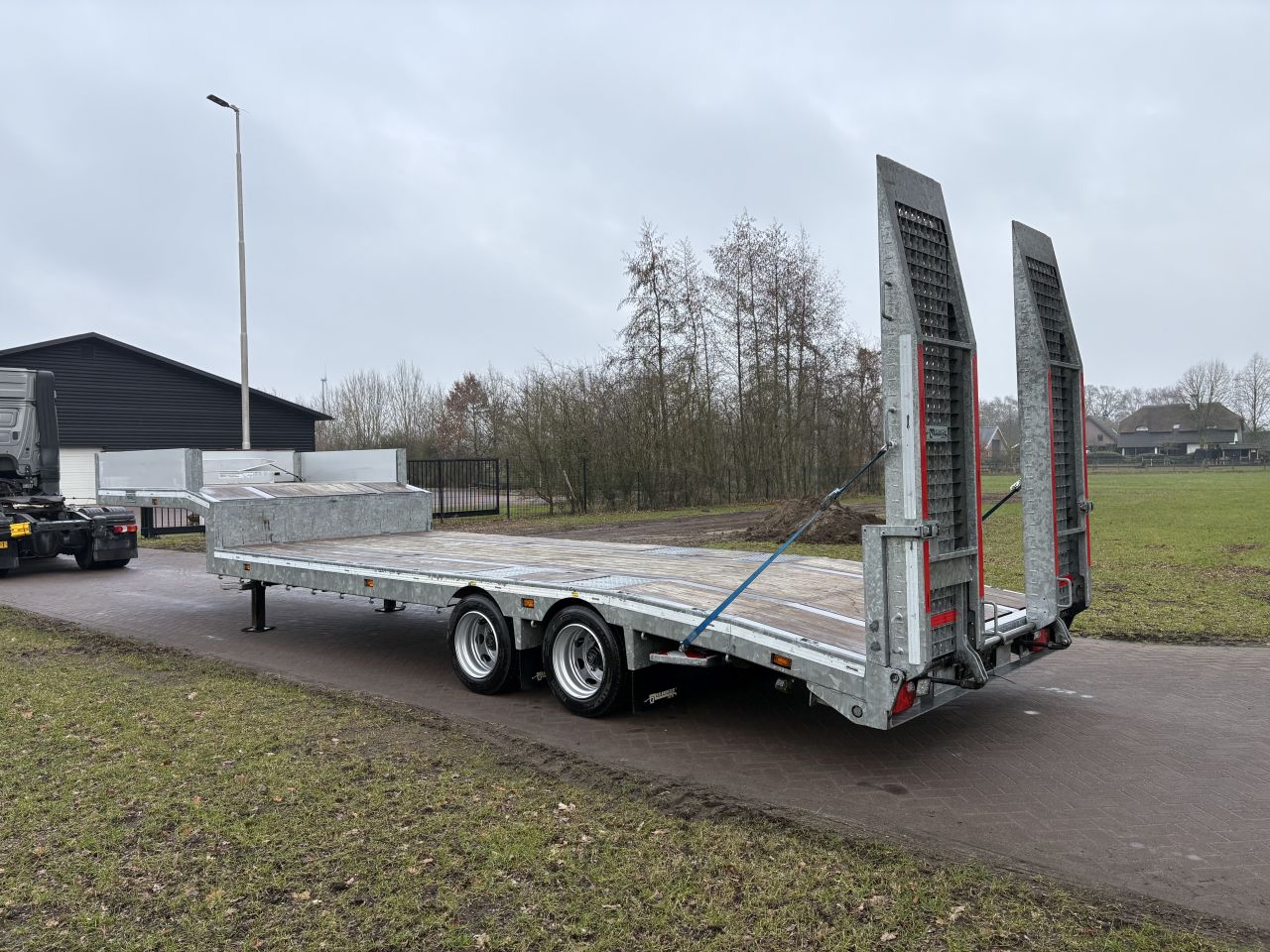 BE oplegger 28 Ton C Oplegger semi dieplader Veldhuizen