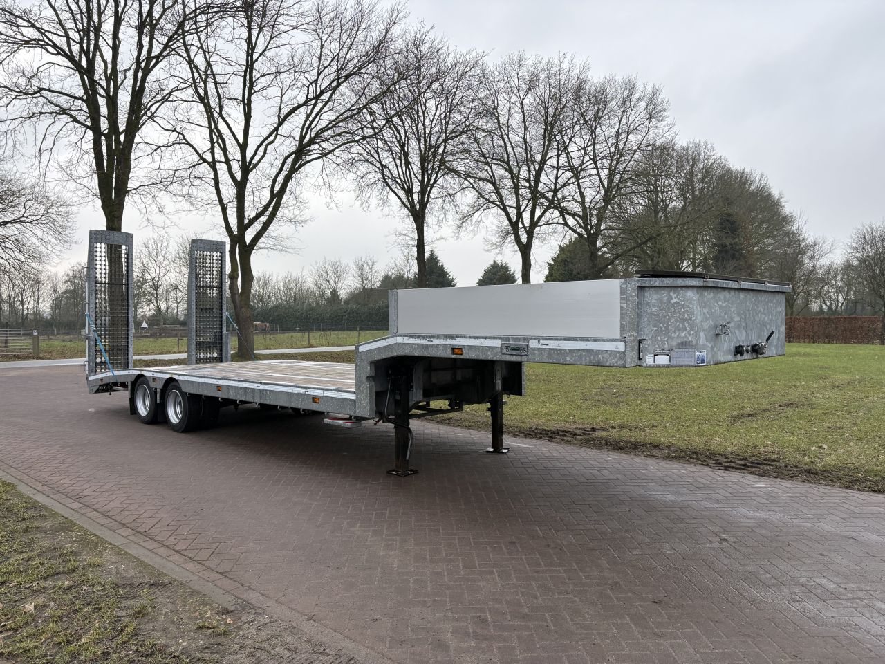 BE oplegger 28 Ton C Oplegger semi dieplader Veldhuizen