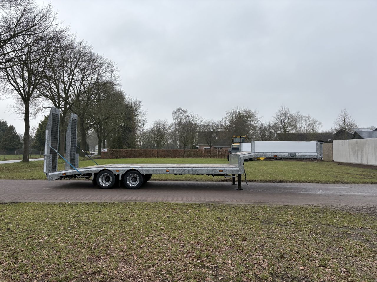 BE oplegger 28 Ton C Oplegger semi dieplader Veldhuizen