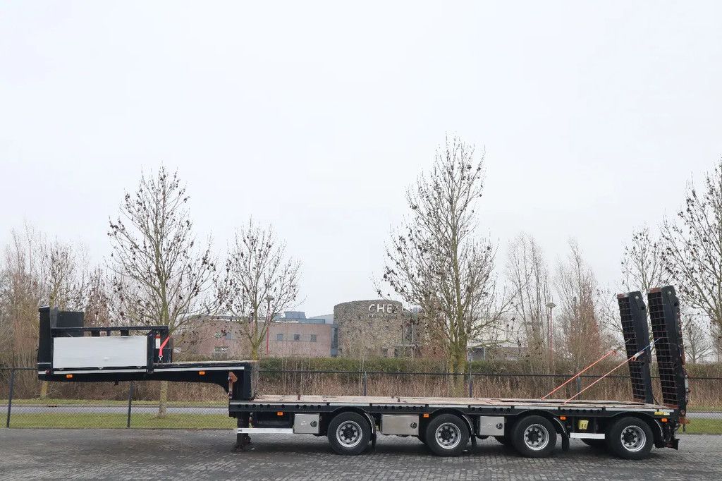 Istrail 4-AXLE SEMI-TRAILER | HYDR RAMPS | HYDR WIDENING | EXTENTION