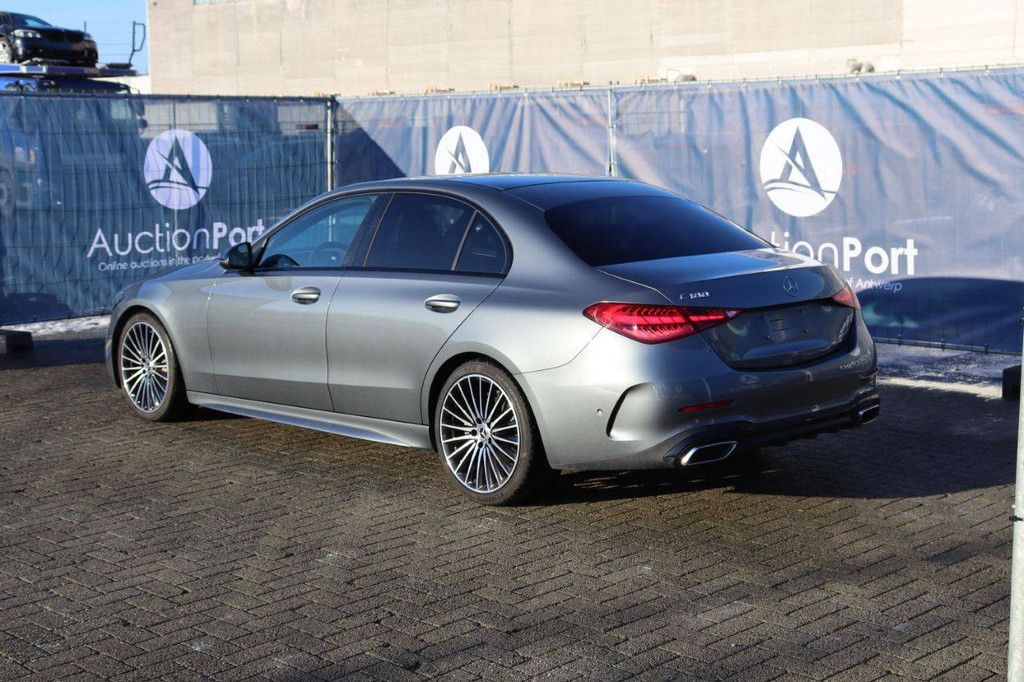 Passenger car Mercedes-Benz C180 Petrol 170hp 2022 (Margin)