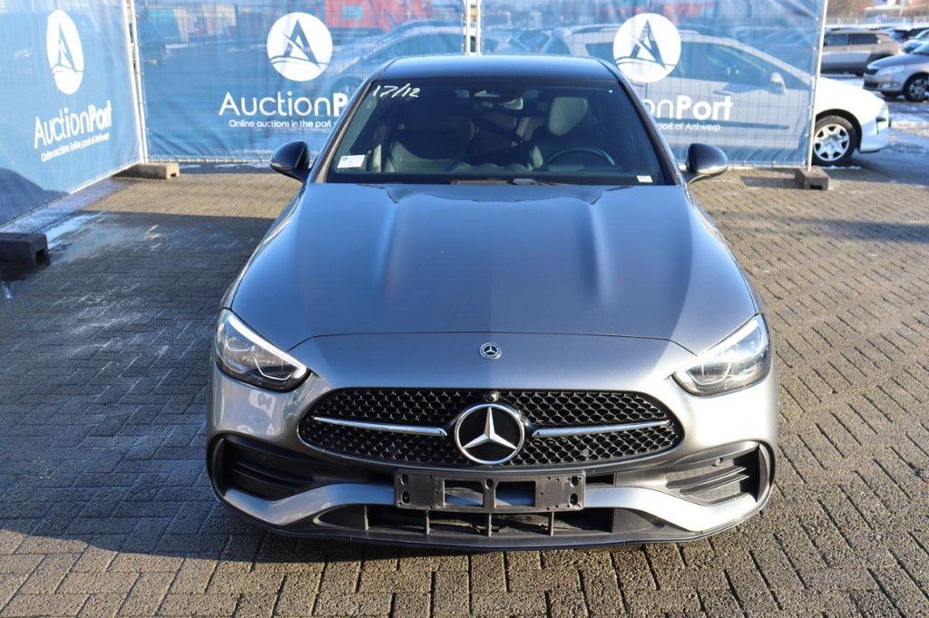 Passenger car Mercedes-Benz C180 Petrol 170hp 2022 (Margin)