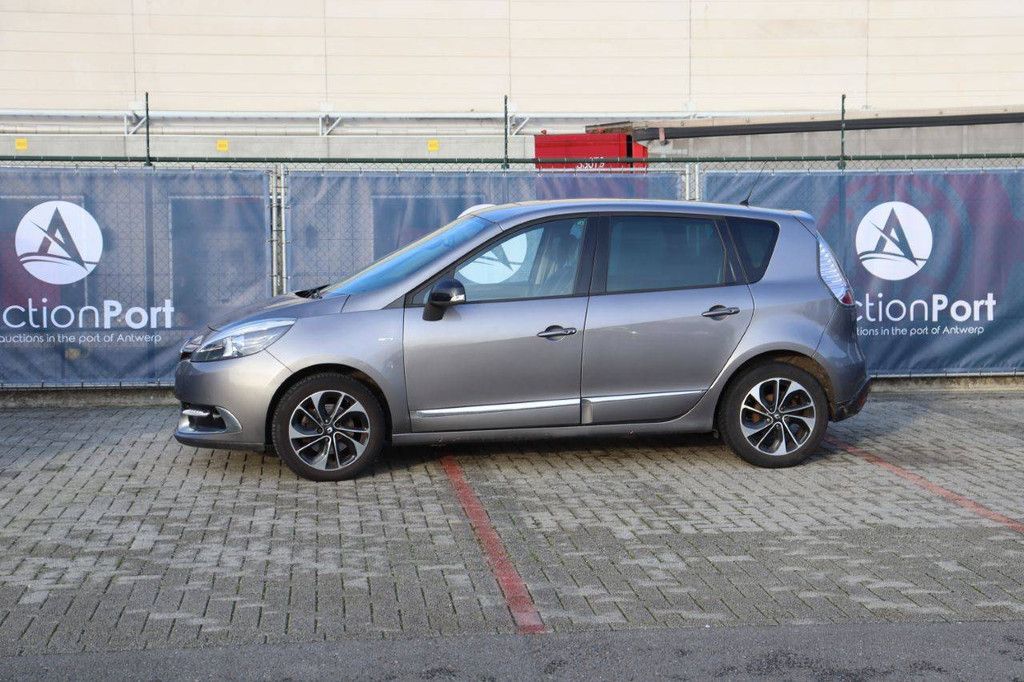 Pkw Renault Scenic dCi Diesel 110 PS 2015 (Margin)
