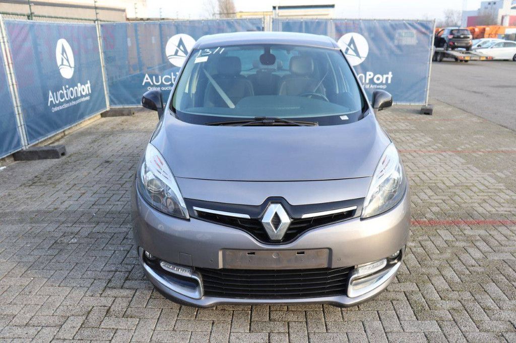 Pkw Renault Scenic dCi Diesel 110 PS 2015 (Margin)