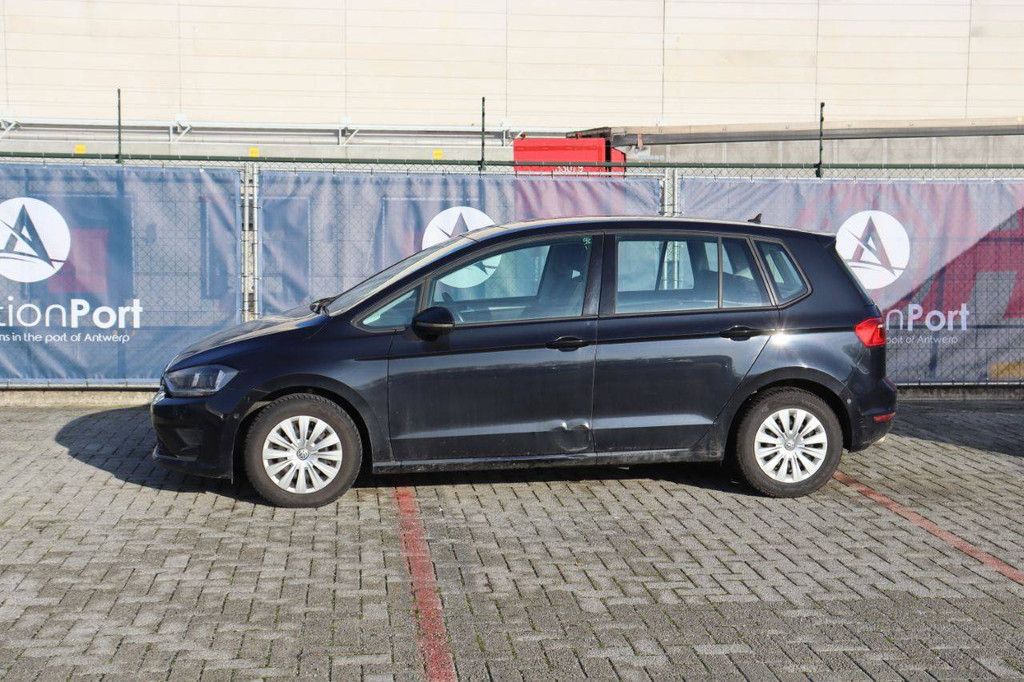 Passenger car Volkswagen Golf TDI Diesel 110 hp 2016 (Margin)