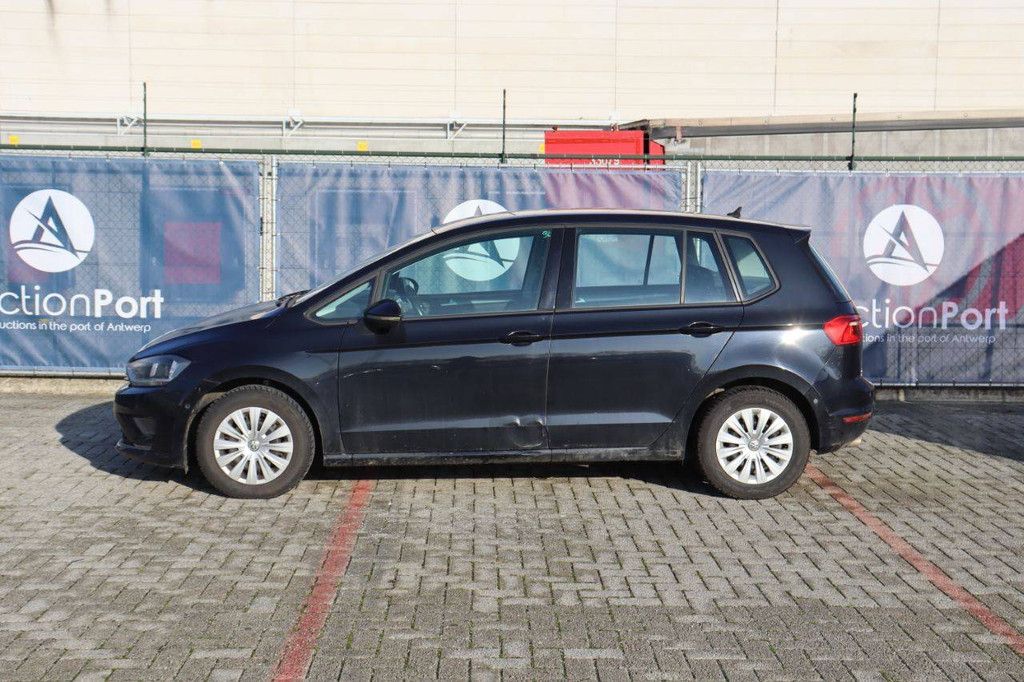 Passenger car Volkswagen Golf TDI Diesel 110 hp 2016 (Margin)