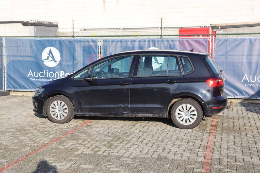Passenger car Volkswagen Golf TDI Diesel 110 hp 2016 (Margin)