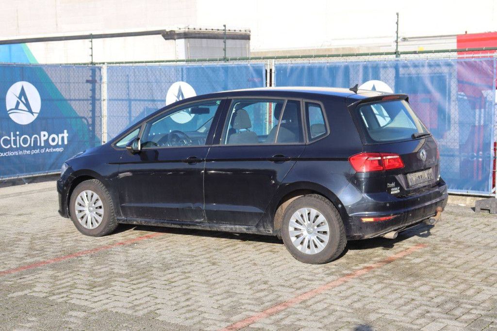 Passenger car Volkswagen Golf TDI Diesel 110 hp 2016 (Margin)