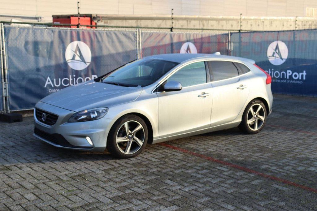 Passenger car Volvo V40 Diesel 115 hp 2015 (Margin)