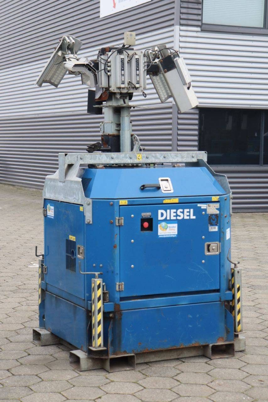 Lichtmast Towerlight HYDROP CLED-1389 Diesel 8,5 m 1,6 kW 2012