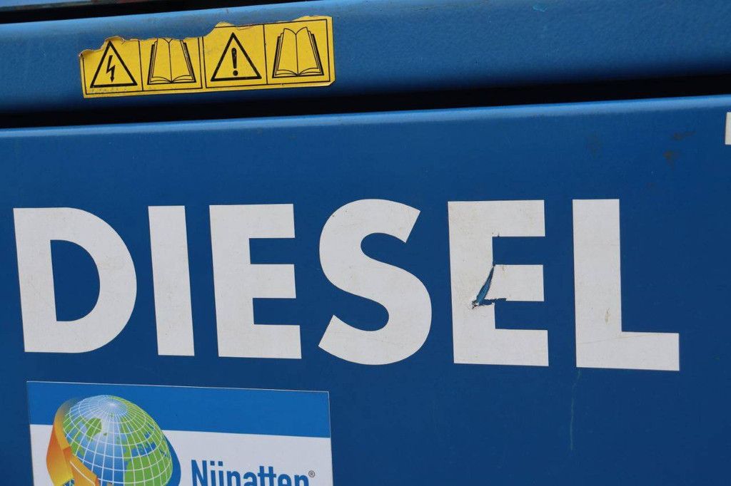 Lichtmast Towerlight HYDROP CLED-1389 Diesel 8,5 m 1,6 kW 2012