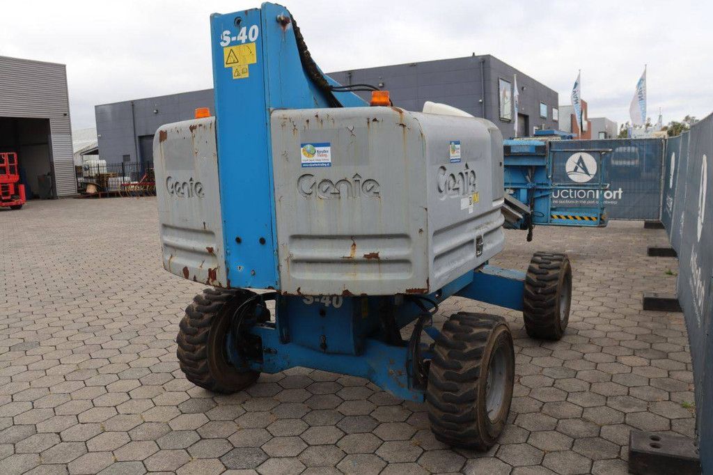 Genie S-40 Diesel 13.87m Telescopic Boom Lift 2013