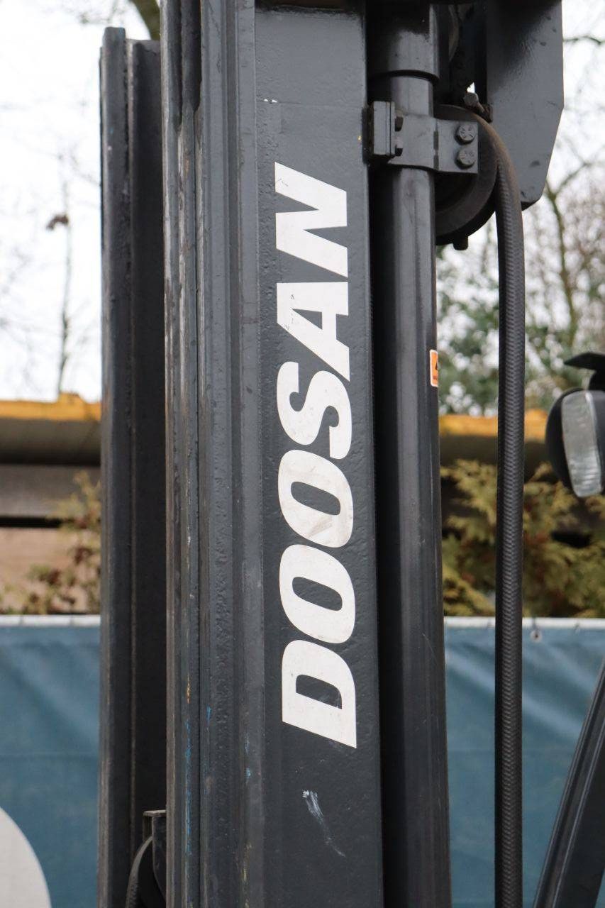 Gabelstapler Doosan B30X-5 Elektro 3000 kg 5,56 m 2007