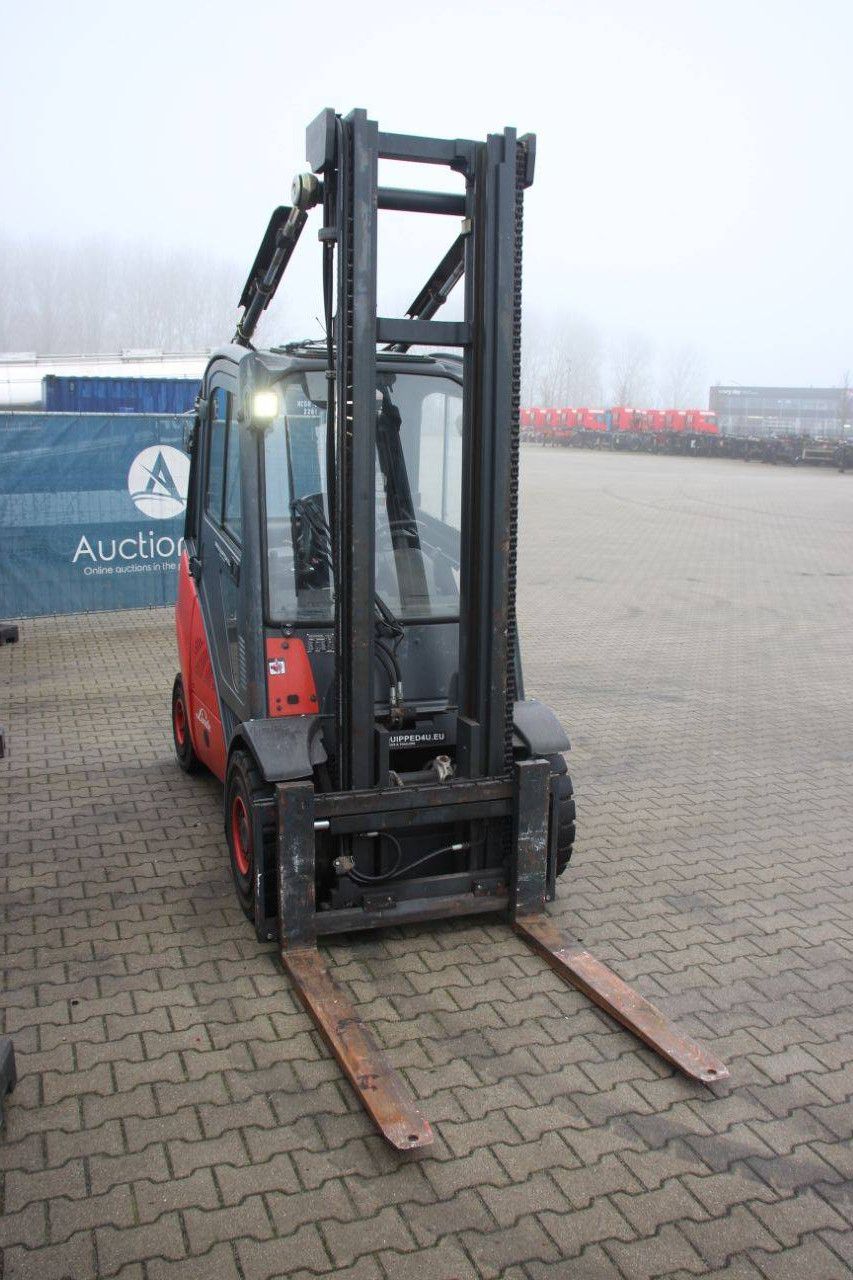 Gabelstapler Linde H30D-01 Diesel 3000kg 7m 2011