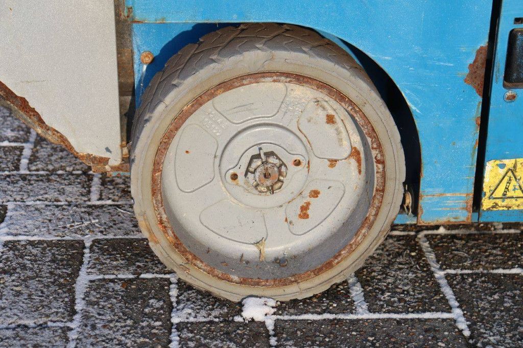 Scissor lift Genie GS1932 Electric 7.85m