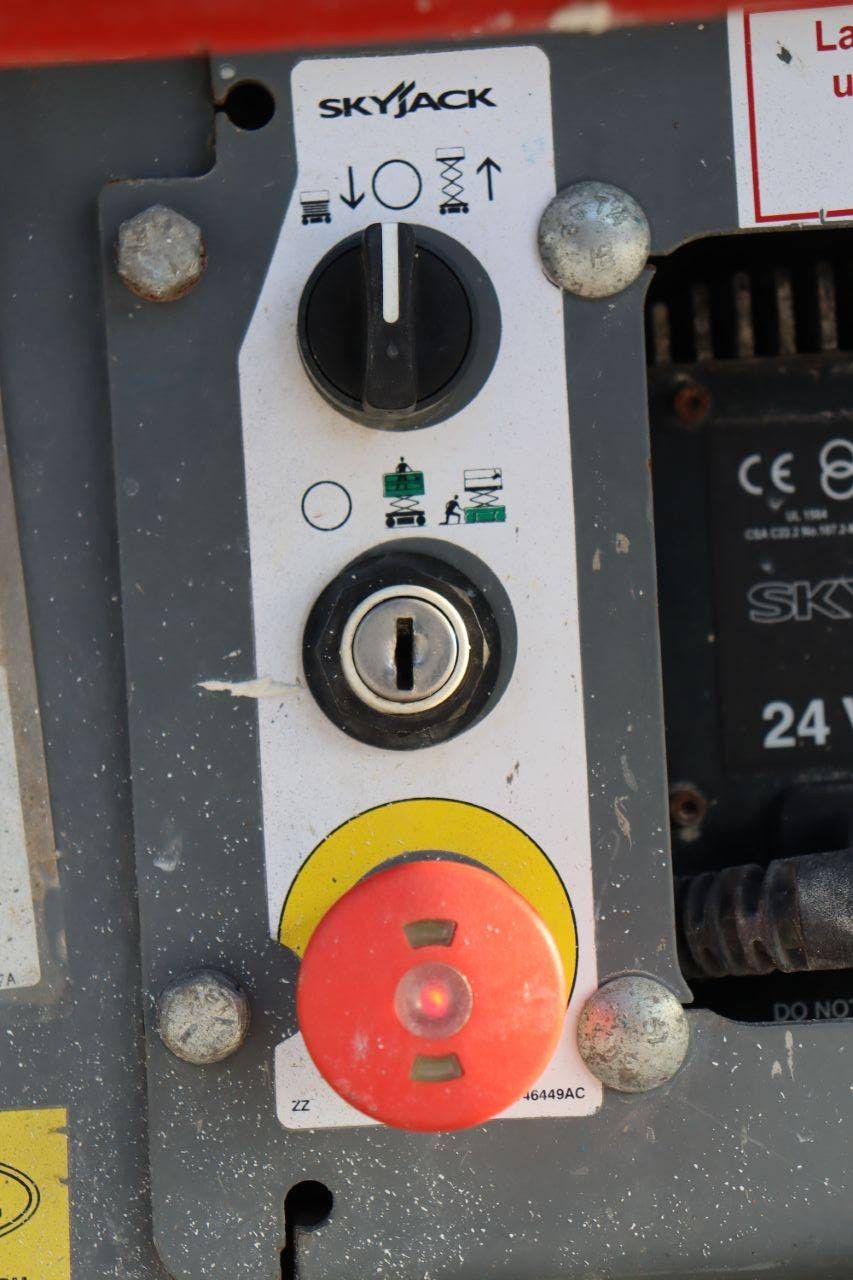 Scissor Lift Skyjack SJ3219 Electric 7.8m 2018