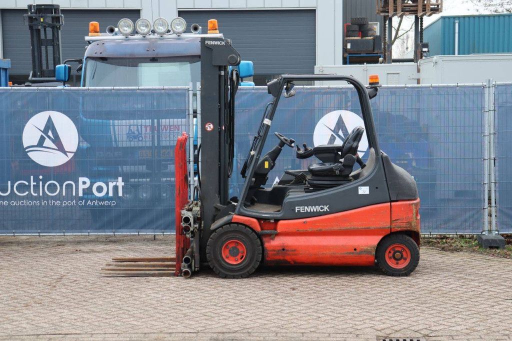 Gabelstapler Linde E25-02 Elektro 2500 kg 5,3 m 2011