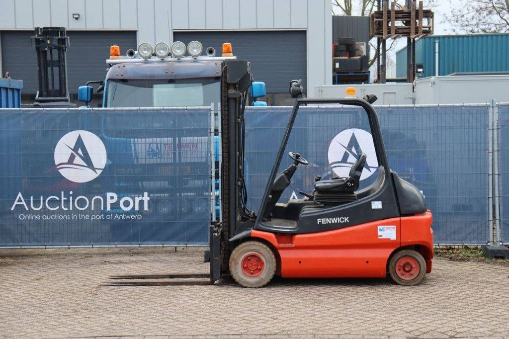 Gabelstapler Linde E30-01 Elektro 3000 kg 5,2 m 1997