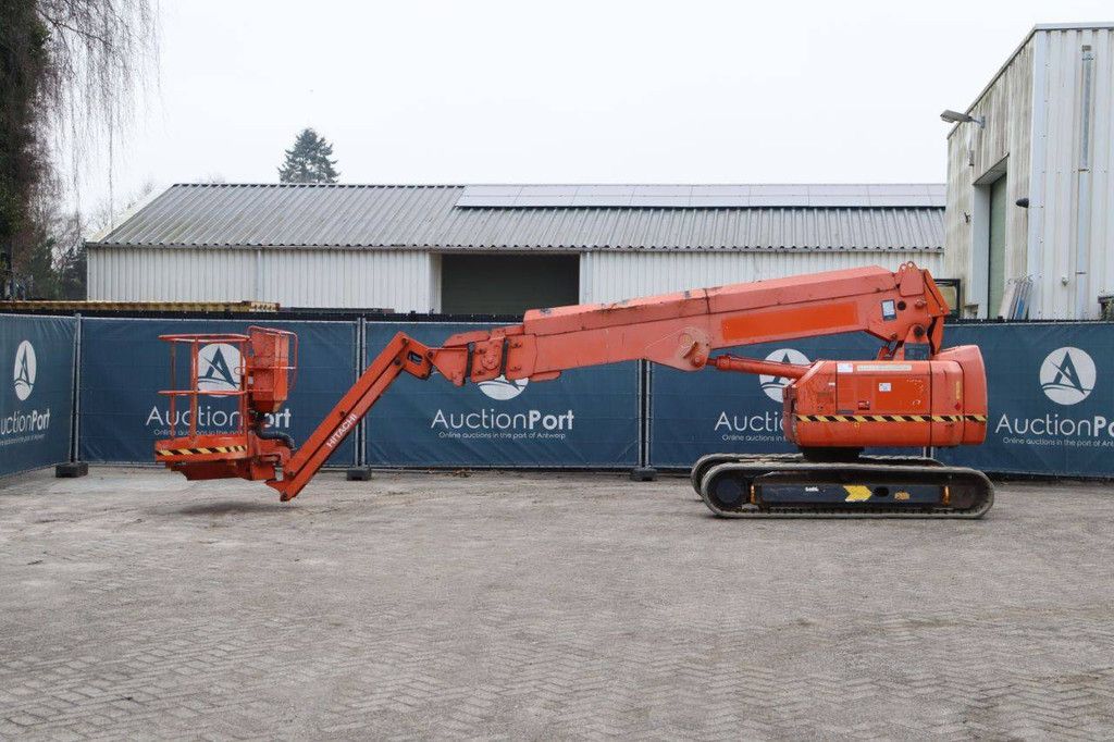 Teleskoparbeitsbühne Hitachi HX140B-2 Diesel 15,9 m 2013