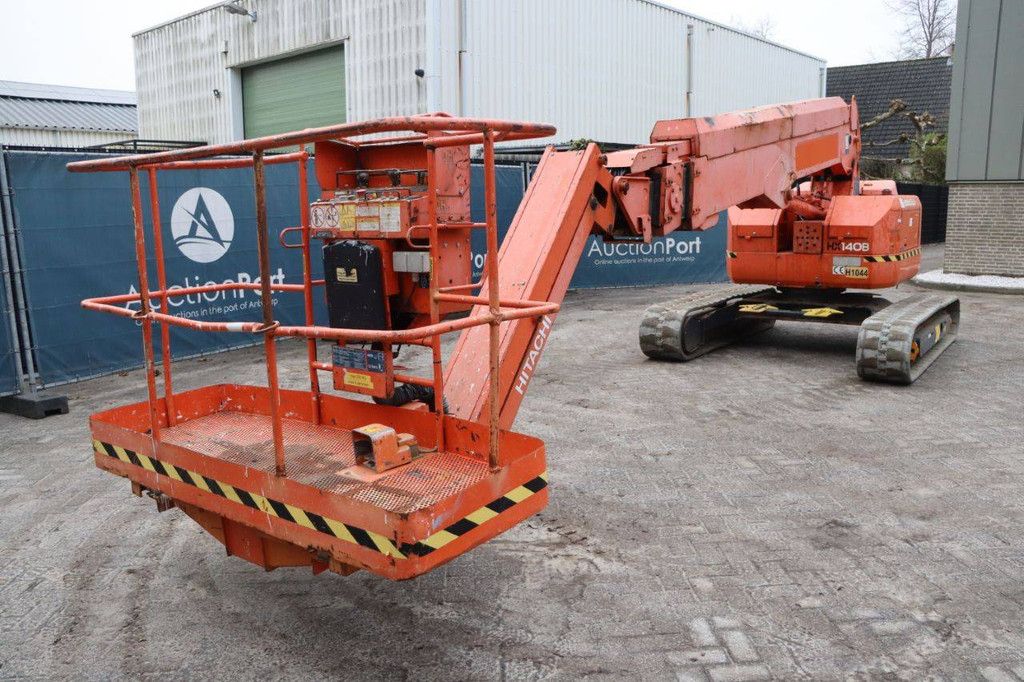 Teleskoparbeitsbühne Hitachi HX140B-2 Diesel 15,9 m 2013