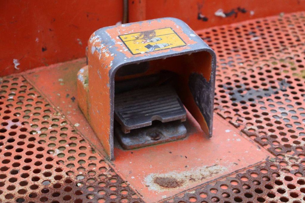 Teleskoparbeitsbühne Hitachi HX140B-2 Diesel 15,9 m 2013