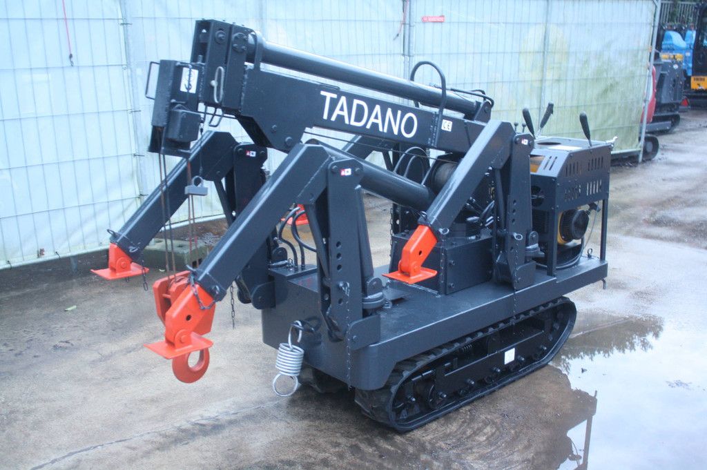 Raupenkran Tadano SK-1600 Benzin 1600kg 7m