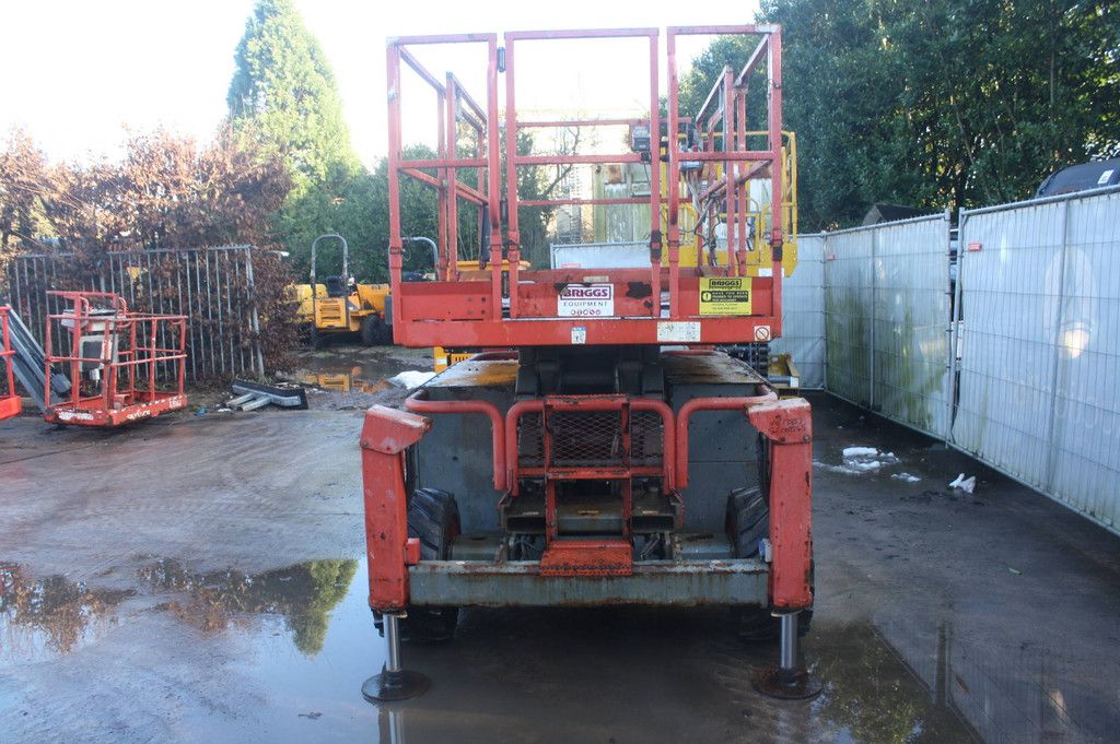 Scissor Lift Skyjack SJ6832RT Diesel 11.7m 2016