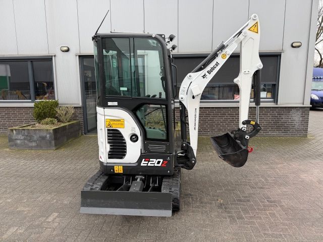 Bobcat E20Z Minigraver Minikraan Binnendraaier ZGST 2T