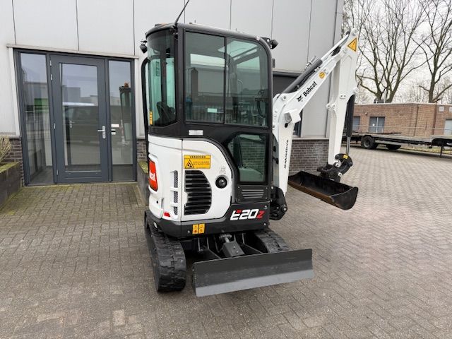 Bobcat E20Z Minigraver Minikraan Binnendraaier ZGST 2T
