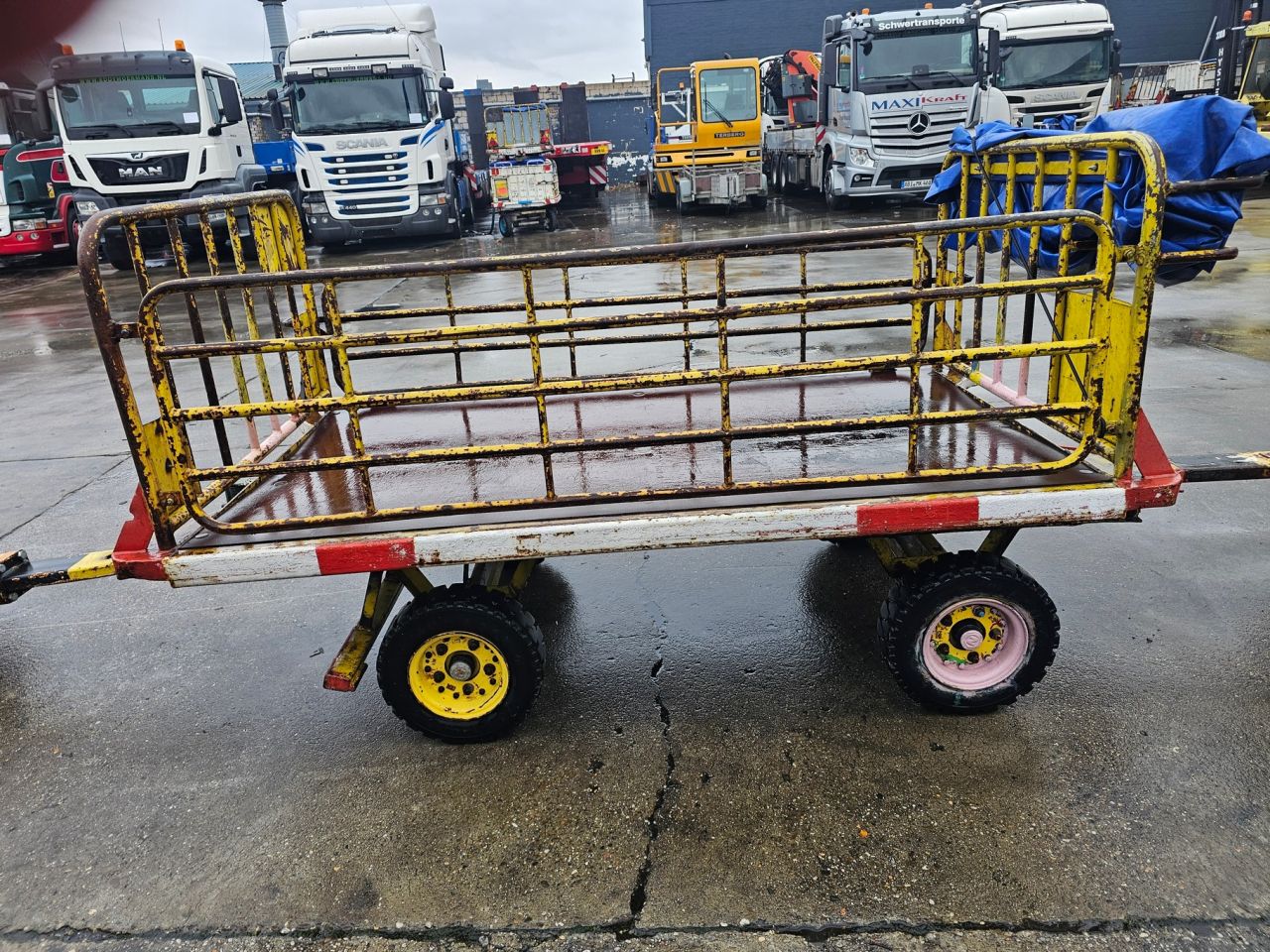 Diverse Bagagewagens en Container Rol Aanhangwagens