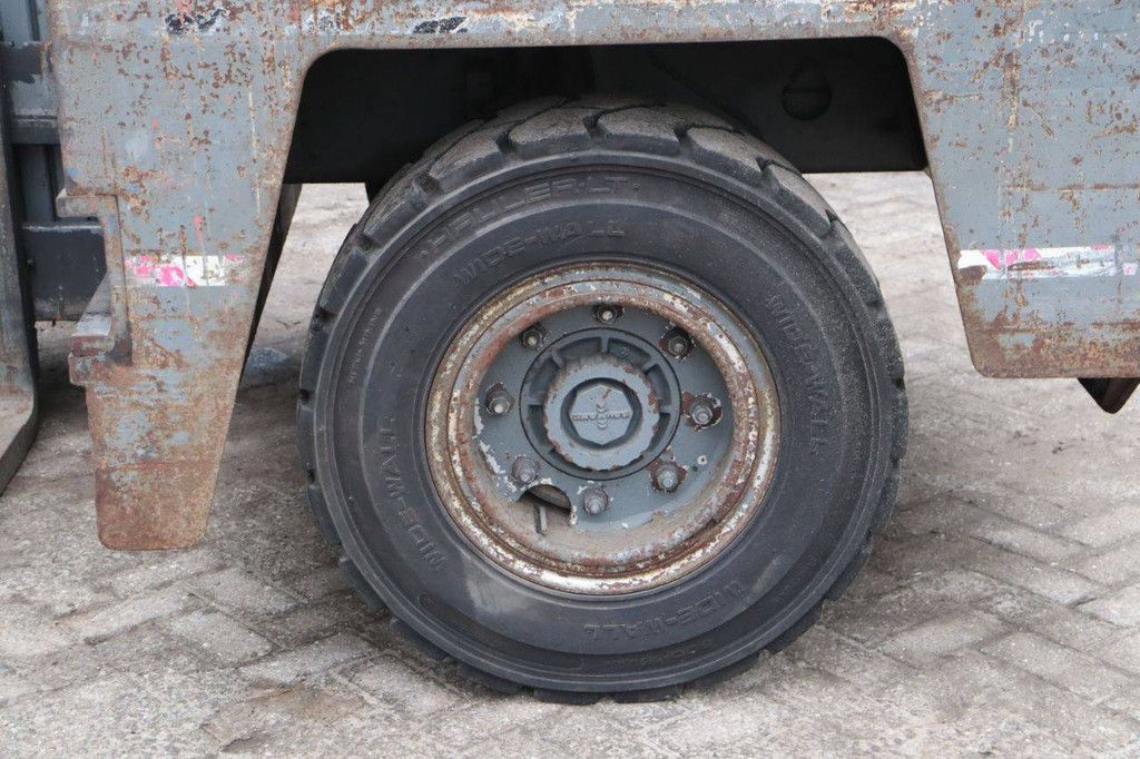 Side loader Baumann DX40 12 51TR Diesel 4000kg 5.1m 2000